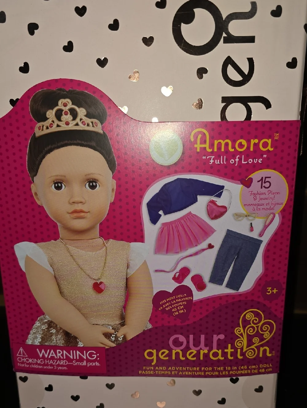 Our Generation Fashion Starter Kit in Gift Box Amora with Mix & Match Outfits